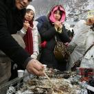 thumbs festival de peche sur glace en coree du sud 002 Le Festival de pêche sur glace en Corée du Sud (14 photos)