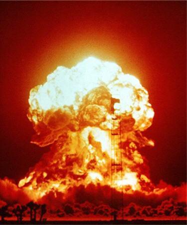 James Cameron et la bombe atomique