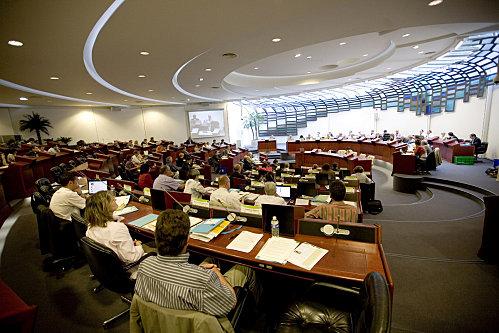 hemicycle-courcy.jpg