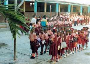 Haïti, Les origines de la pauvreté de nos voisins