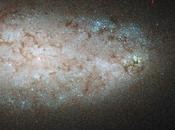 télescope Hubble observe galaxie ralentit activité