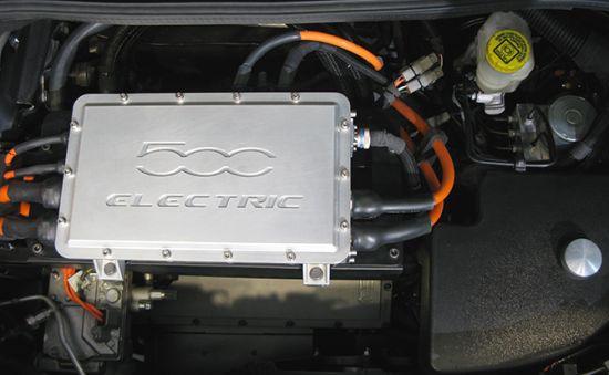 fiat 500 voiture éléctrique 4 (Mobilité durable)   La voiture electrique selon Fiat ... Mini ;o)