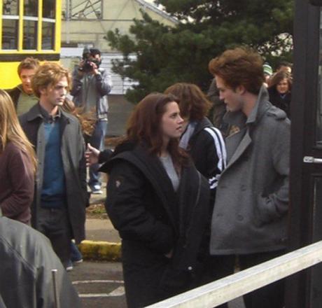 Twilight Fascination : De nouvelles photos sur le tout premier tournage - Kristen Stewart et Robert Pattinson étaient déjà très proches