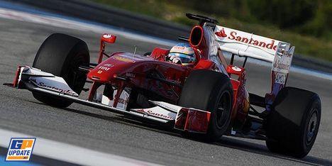 Ferrari présente sa livrée 2010 sur une F2009