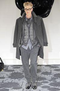 Le défilé Victor & Rolf homme automne hiver 2010-2011 Vr d