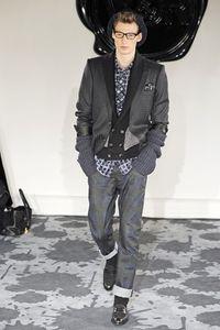 Le défilé Victor & Rolf homme automne hiver 2010-2011 Vr i