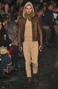 Le défilé Jean-Paul Gaultier homme automne hiver 2010-2011 Gaultier_d