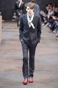 Le défilé Hermès homme automne hiver 2010-2011 11_Cole_Mohr