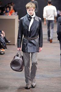 Le défilé Hermès homme automne hiver 2010-2011 12_Benoni_Loos