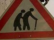 reviens, suis train vider d'anti-âge-fermeté-repulpant-ADN-truc-machin-collagène voisine...