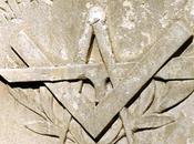 tombe d'un Compagnon charpentier Flotte-en-Ré (17)