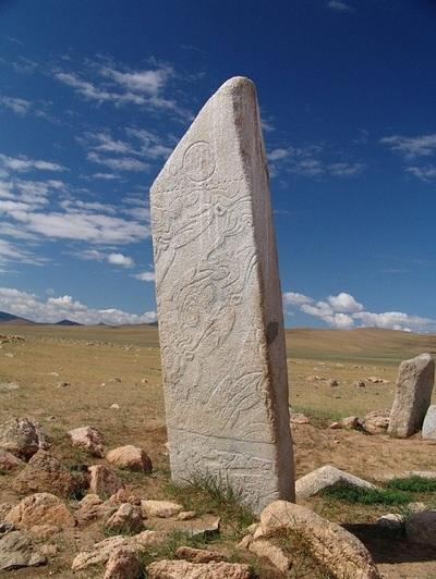 AUX ORIGINES DES CIVILISATIONS NOMADES ET GUERRIÈRES DE HAUTE ASIE