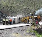 vidéo bulldozer dépanne camion