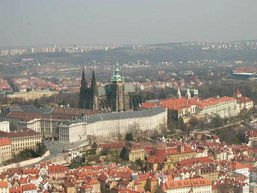 Chateau-Prague.jpg