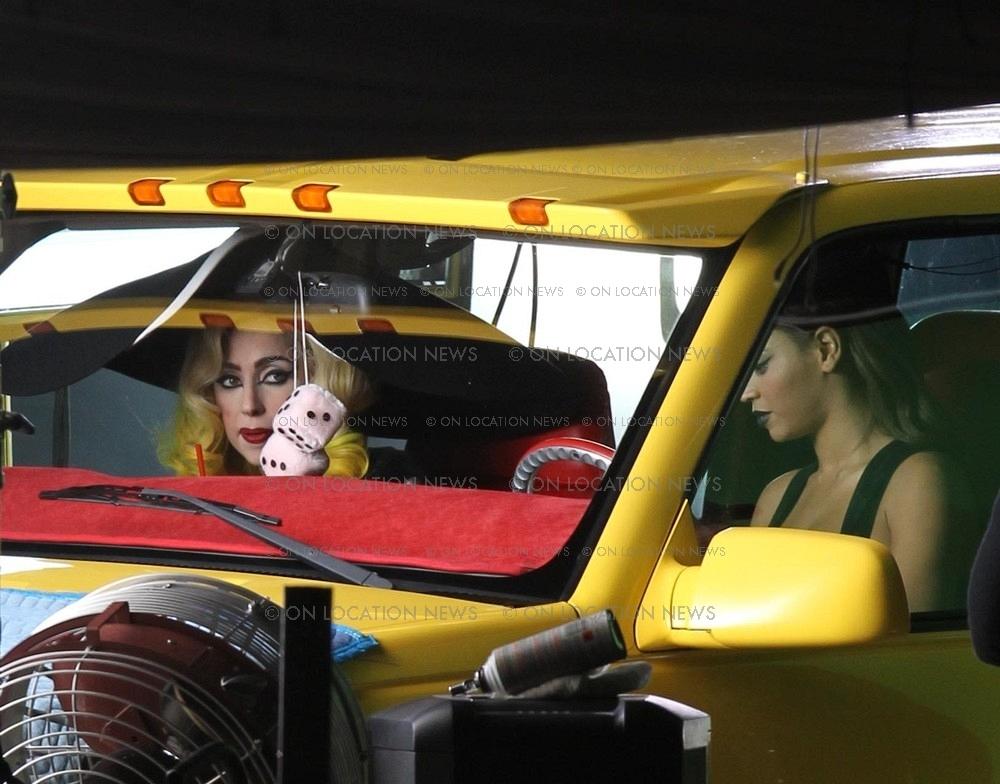 http://beyoncegallery.net/albums/ontheset/Telephone%20Music%20Video%20Shoot%20January%2029%2C%202010/15.jpg