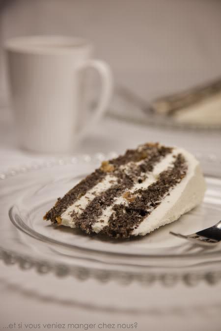 Gâteau au pavot et mousse vanillée au chocolat blanc