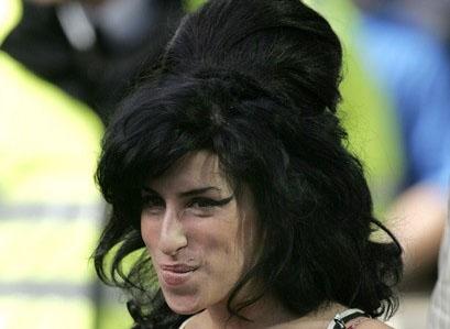 Amy Winehouse clame sa bisexualité !