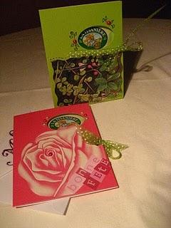 Coup de coeur, coup double: tisane aux fleurs et carte-bouquet-sachet-valentin