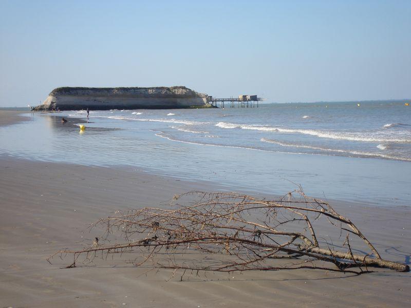 Plage déserte (Pierre Brochon)