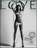 Huit mannequins enlèvent culottes et  soutien-gorge pour ...