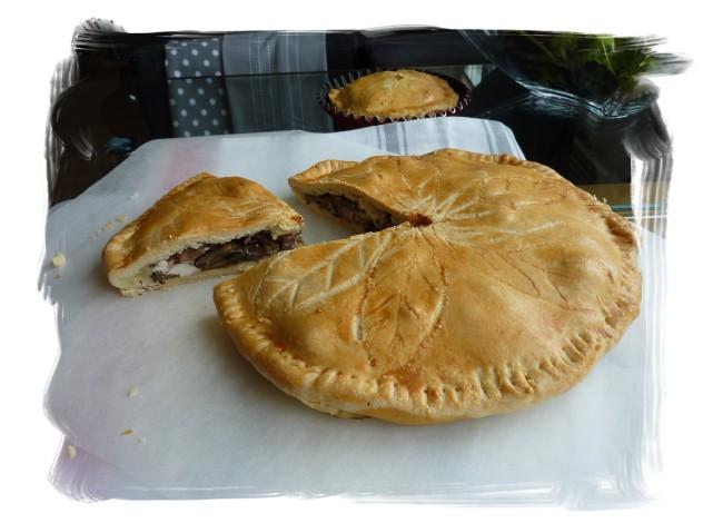 Tourte aux champignons, jambon et chèvre