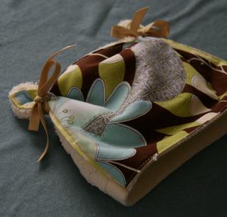 Le tuto du chapeau de bain pour bébé....