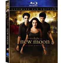 Twilight Saga: New Moon (Blu-ray) (The Ultimate Fan Edition w/ Bonus Footage to Twilight Saga: Eclipse) (Wal-Mart Exclusive) (Anamorphic Widescreen)