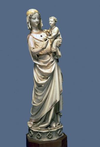 vierge de la sainte chapelle ivoire 1250-60.jpg