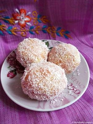 Boules de neigeLes boules de neiges sont des gâteaux ultr...