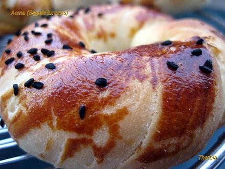 Acma (Bagels Turques) http://lh4.ggpht.com/_R_hDG-ur51A/Sabca6zytoI/AAAAAAAAEAA/HF8fCOvl1uA/s640/IMG_0975.JPG