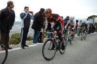 Alejandro Valverde remonte ses adversaires dans la montée du Faron