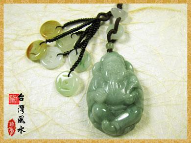 Amulette du Dieu de la Richesse Chinois en jade