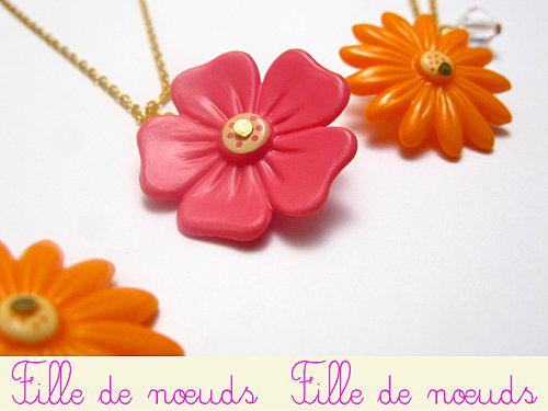 bijoux-jouets-colliers-fleurs-des-champs-zoom.jpg