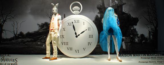 Alice in wonderland : Salon de thé éphemère Ladurée au Printemps