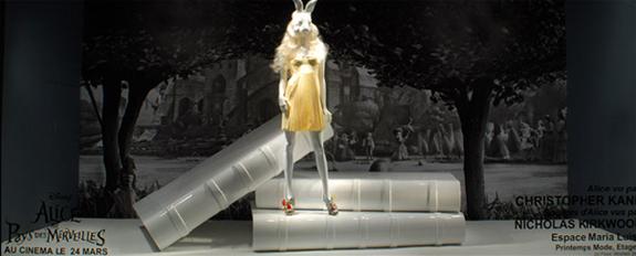 Alice in wonderland : Salon de thé éphemère Ladurée au Printemps