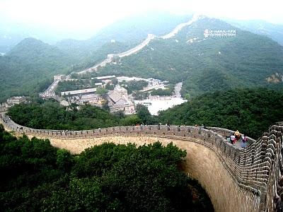 UN BUS POUR LA GRANDE MURAILLE(长城)