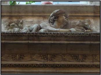 La maison de l’homme qui aimait les jambes des femmes