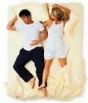 En couple: 06 positions du sommeil et significations