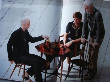 Le Monde d'Hermès n°56, printemps été 2010, volume 1 et ses garçons DSC04648