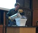 professeur n'aime gadgets fait savoir avec l'azote liquide