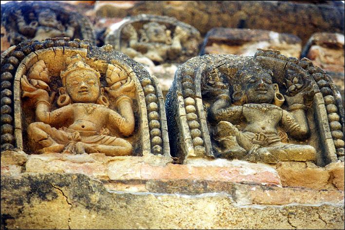 birmanie-bagan-temple-abeyadana-sculpture.1265904431.jpg