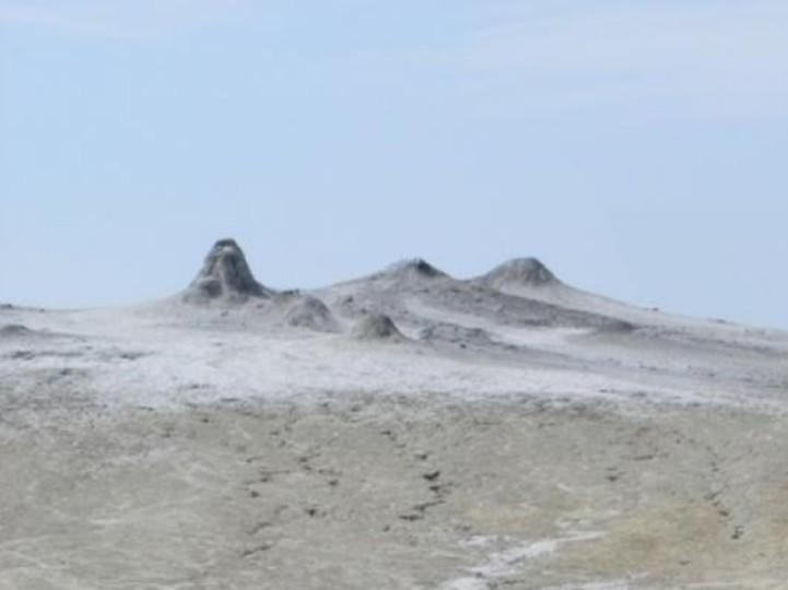 Lusi et les volcans de boue : I Généralités sur la présence des volcans de boue.