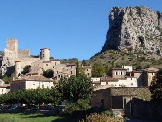 La vallée de la Buèges. Oasis au pied de la Séranne.