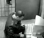 gardien prison problèmes ordinateur