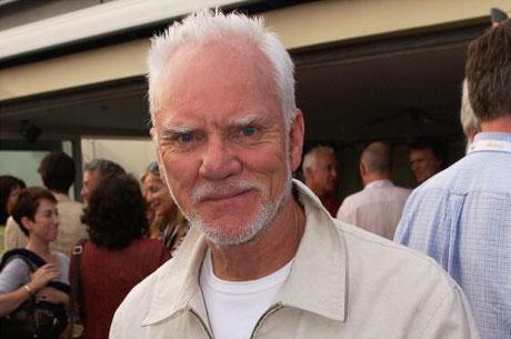 + CASTING : Malcolm McDowell dans 
