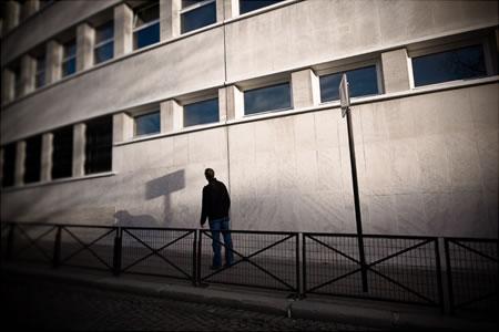 L'homme qui lisait les ombres (photographie conceptuelle)