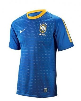 Coupe du Monde 2010 : Nouveau maillot du Brésil !