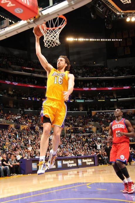 Sixers 90 @ Lakers 99 (26.02.2010)