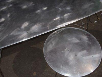 Tables arbustres par Zhili Liu