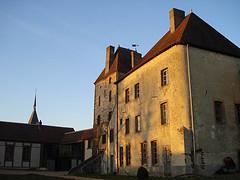 Cour intérieure du chateau de Senonches